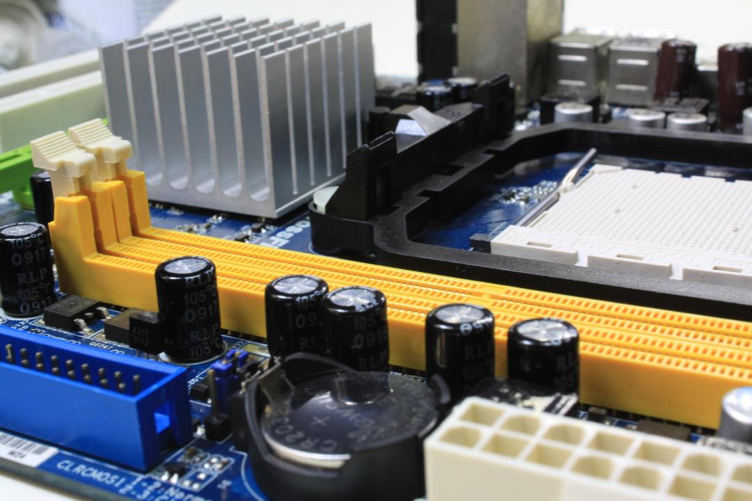 computer motherboard showing ram sockets